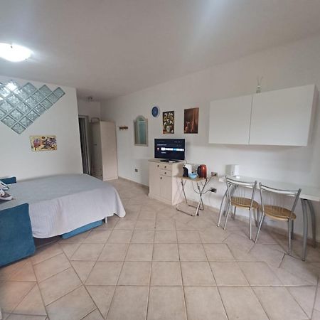 마리넬라 Casa Monella Mono Locale Vista Mare 아파트 외부 사진